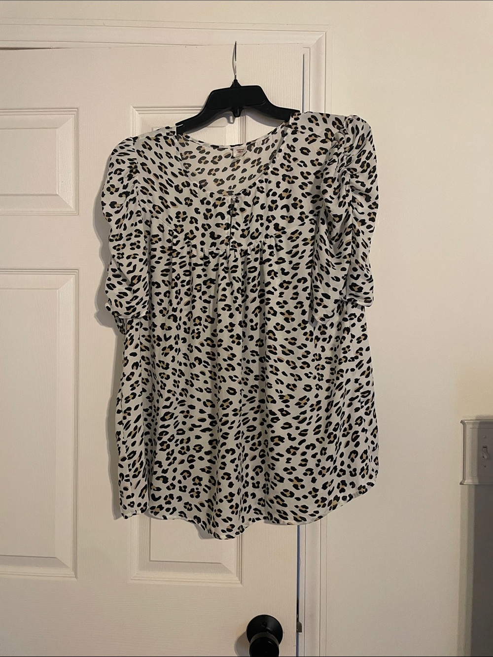 Leopard Print Puff Sleeve Women's Top - White/Black